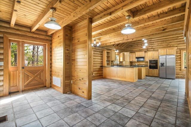300 Oak Ridge Drive, Stanton, KY 40380