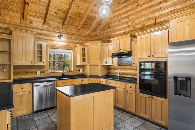 300 Oak Ridge Drive, Stanton, KY 40380