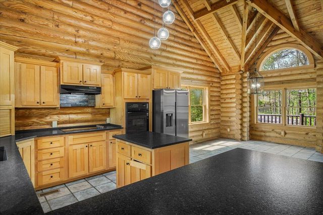 300 Oak Ridge Drive, Stanton, KY 40380