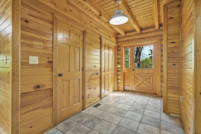 300 Oak Ridge Drive, Stanton, KY 40380