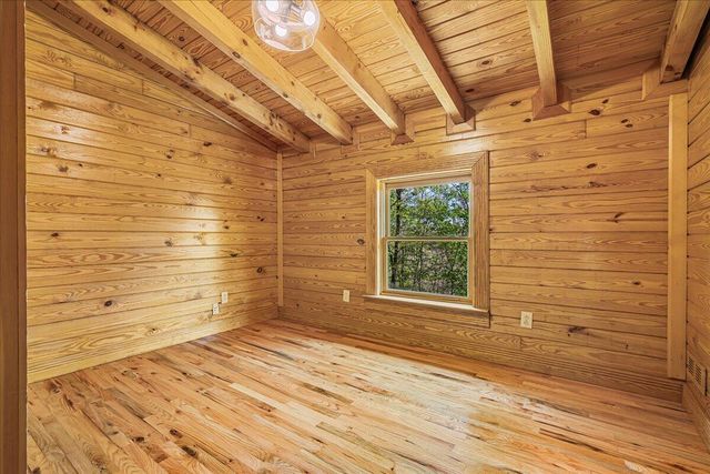 300 Oak Ridge Drive, Stanton, KY 40380