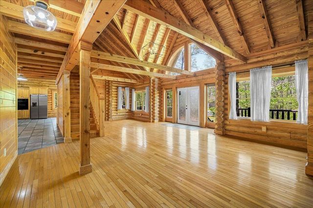 300 Oak Ridge Drive, Stanton, KY 40380