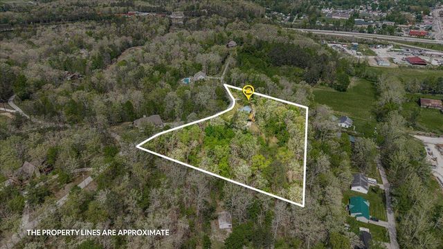 300 Oak Ridge Drive, Stanton, KY 40380