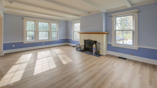 120 County Highway 155, Broadalbin, NY 12025