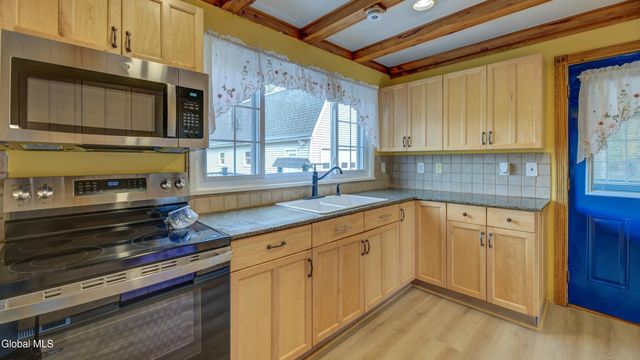 120 County Highway 155, Broadalbin, NY 12025