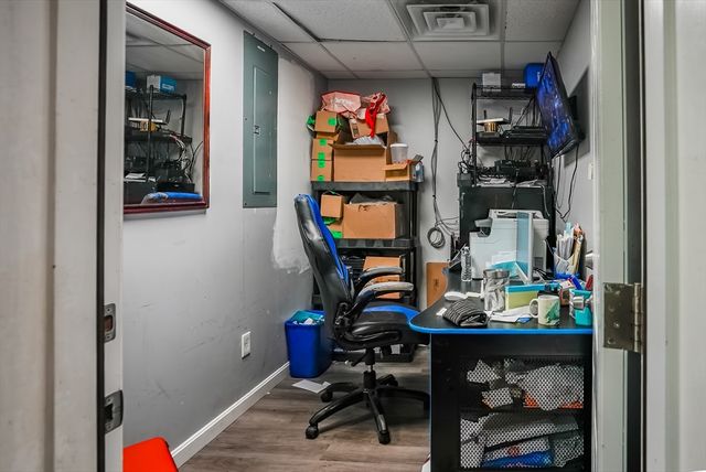 77 Main Road, Tiverton, RI 02878