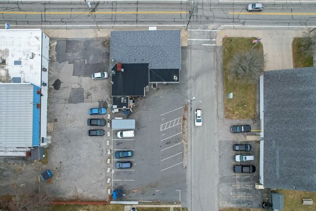 77 Main Road, Tiverton, RI 02878