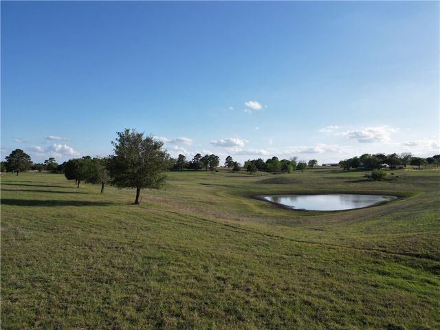 2525 North Meyersville Road, Brenham, TX 77833