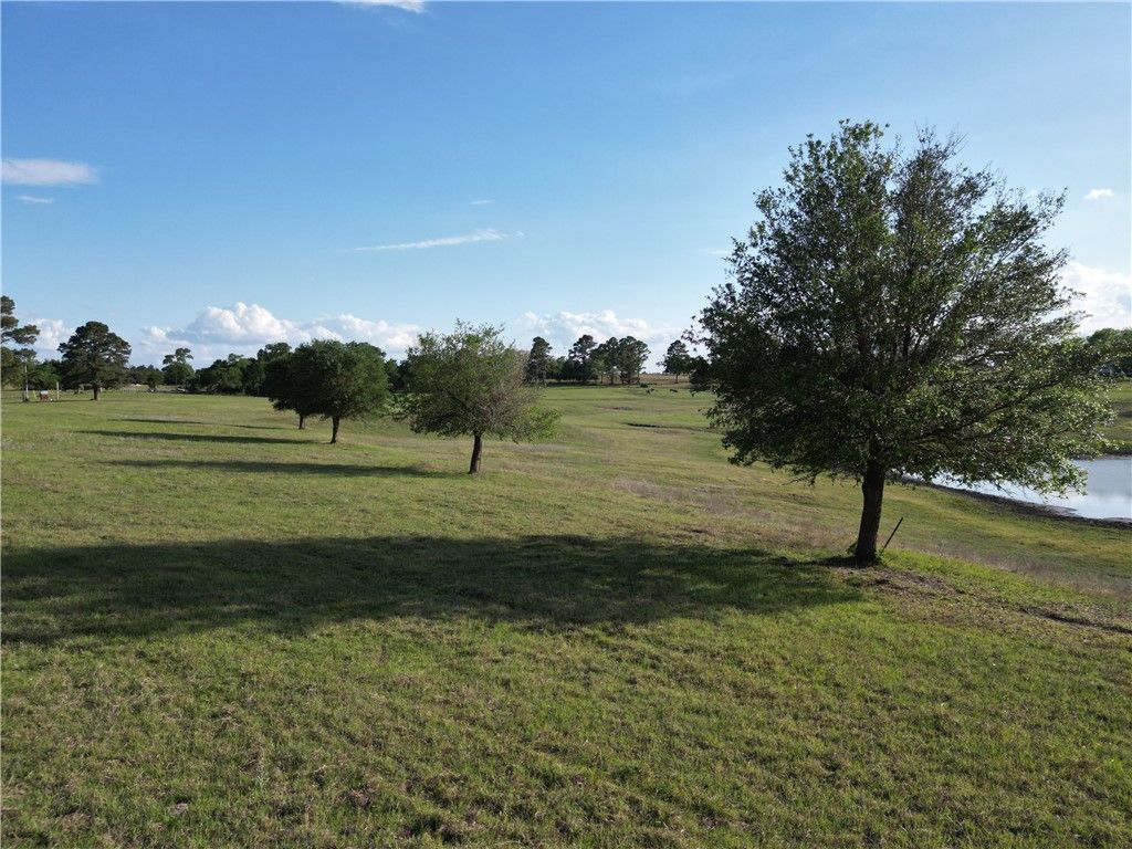 2525 North Meyersville Road, Brenham, TX 77833