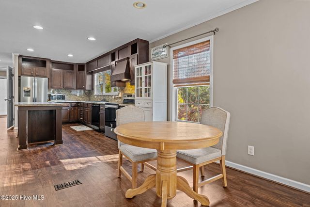 247 Mcmillan Road, Vass, NC 28394