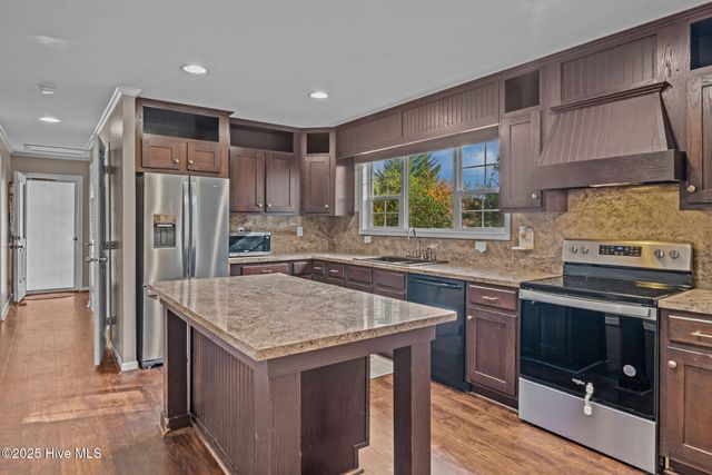 247 Mcmillan Road, Vass, NC 28394