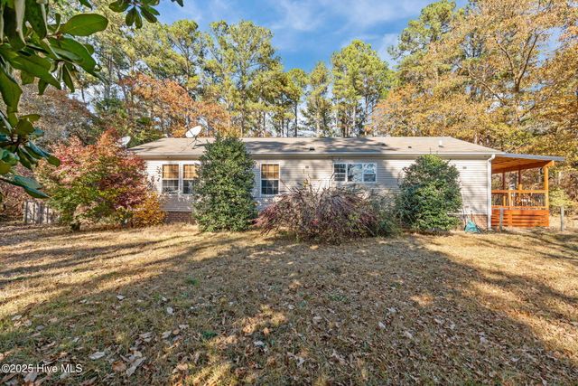 247 Mcmillan Road, Vass, NC 28394