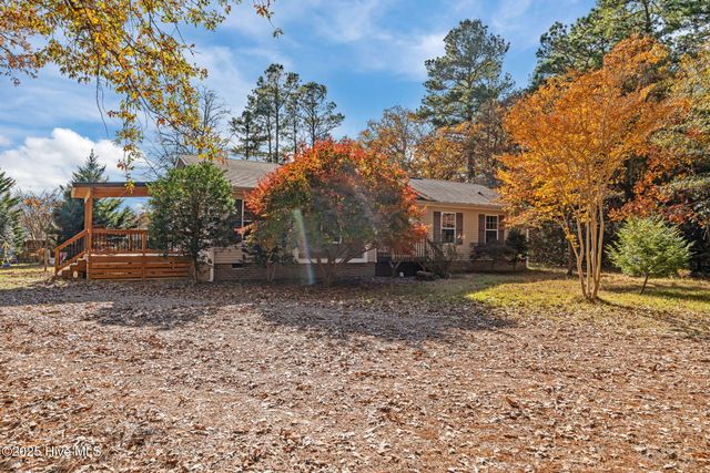 247 Mcmillan Road, Vass, NC 28394