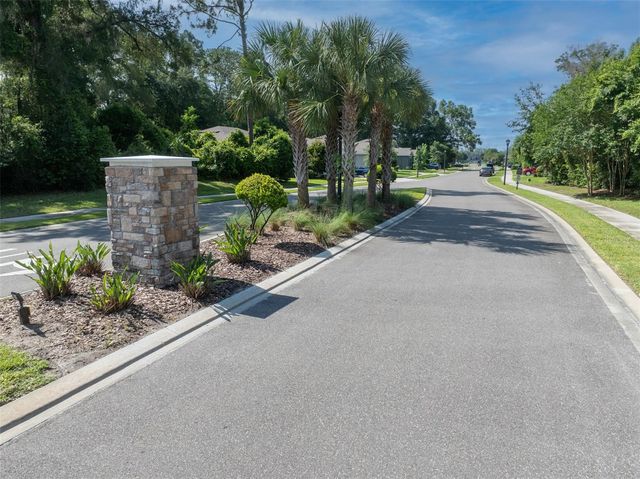 111 POINT PLEASANT ROAD, Deland, FL 32724