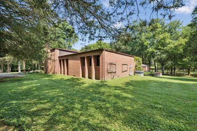 1030 Waller Rd, Brentwood, TN 37027