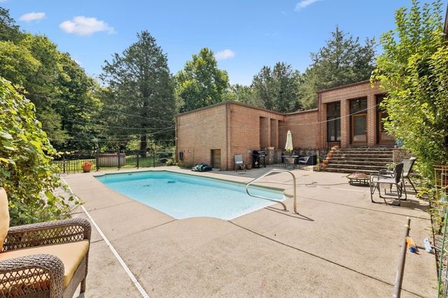 1030 Waller Rd, Brentwood, TN 37027