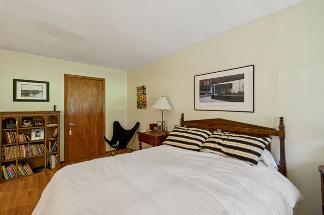 1030 Waller Rd, Brentwood, TN 37027