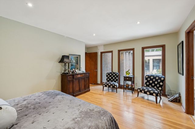 1030 Waller Rd, Brentwood, TN 37027