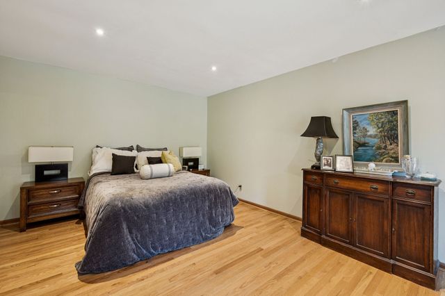 1030 Waller Rd, Brentwood, TN 37027