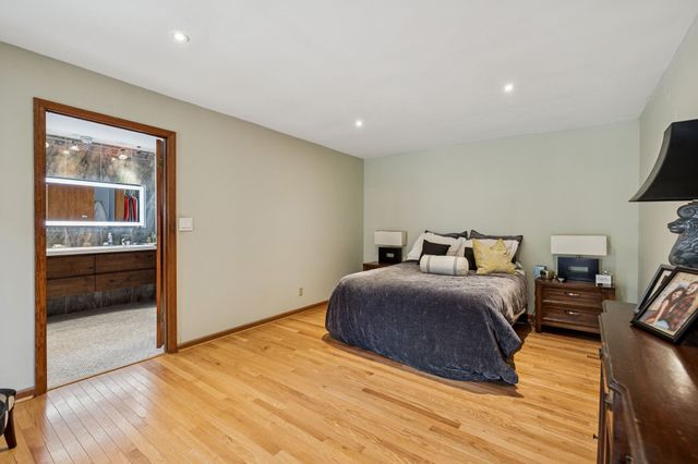 1030 Waller Rd, Brentwood, TN 37027