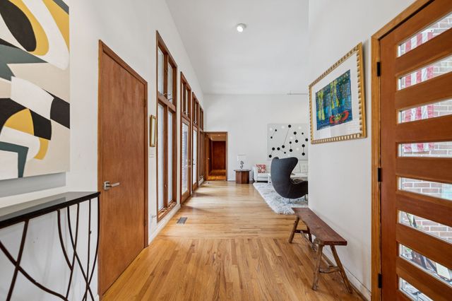 1030 Waller Rd, Brentwood, TN 37027