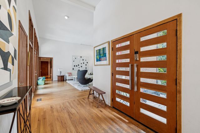 1030 Waller Rd, Brentwood, TN 37027