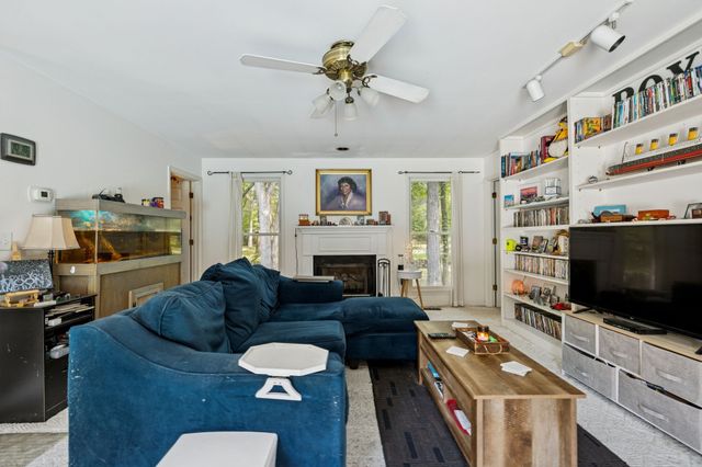 1030 Waller Rd, Brentwood, TN 37027