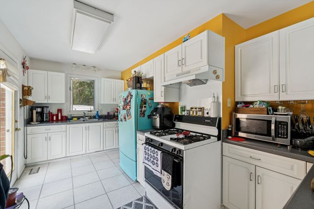 1030 Waller Rd, Brentwood, TN 37027