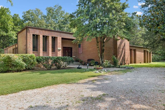 1030 Waller Rd, Brentwood, TN 37027