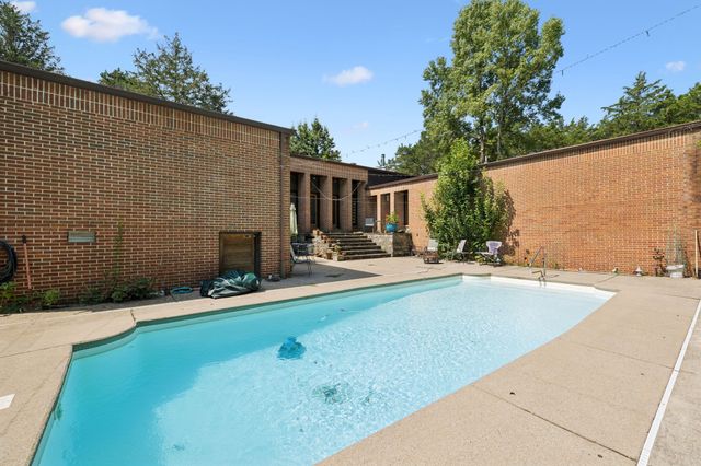 1030 Waller Rd, Brentwood, TN 37027