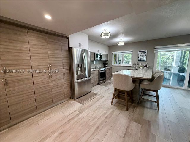 12355 NW 15th St 12355, Pembroke Pines, FL 33026
