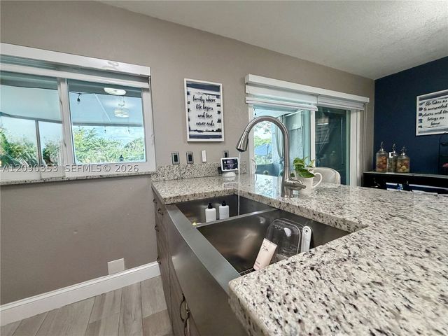 12355 NW 15th St 12355, Pembroke Pines, FL 33026