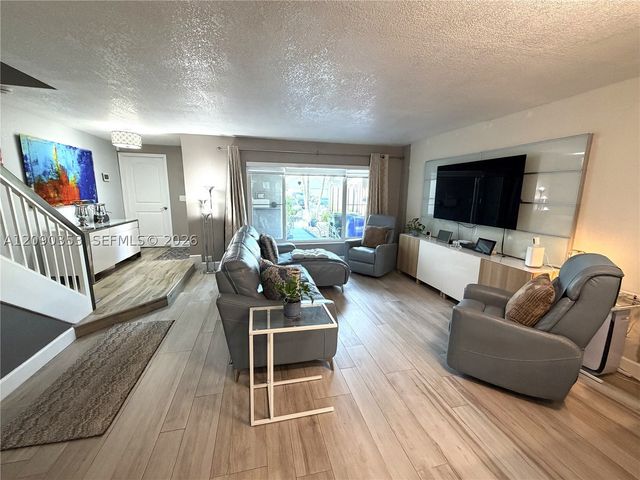 12355 NW 15th St 12355, Pembroke Pines, FL 33026