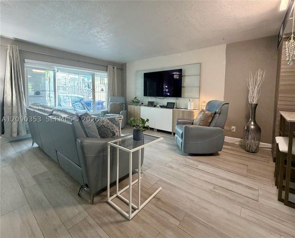 12355 NW 15th St 12355, Pembroke Pines, FL 33026