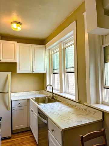 1633 Commonwealth Ave 12, Boston, MA 02135