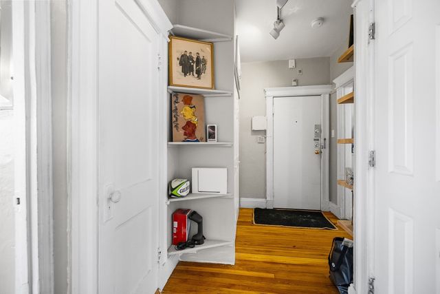 1633 Commonwealth Ave 12, Boston, MA 02135