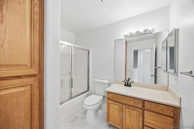 108 W Douglas Ave, El Cajon, CA 92020