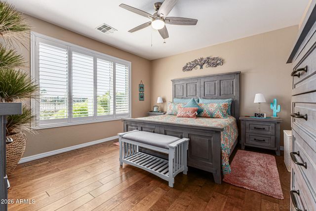 195 W TWIN PEAKS Parkway, San Tan Valley, AZ 85143