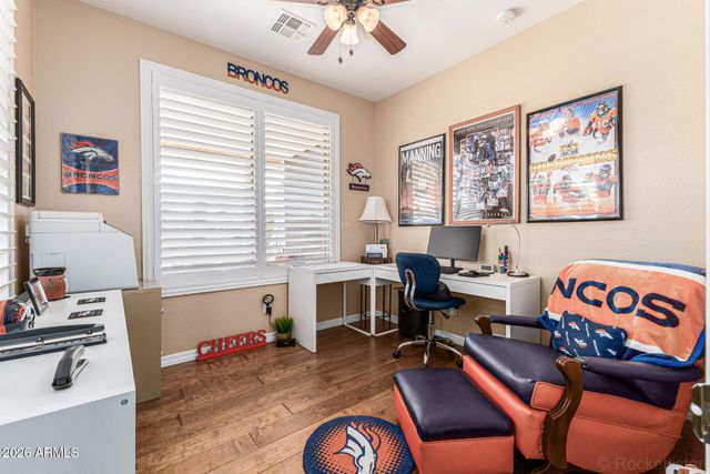 195 W TWIN PEAKS Parkway, San Tan Valley, AZ 85143