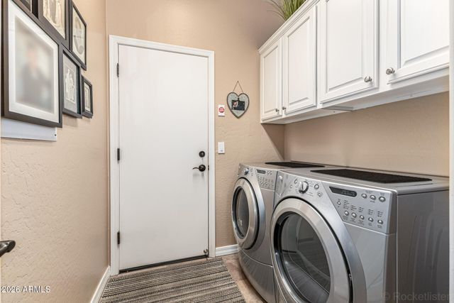 195 W TWIN PEAKS Parkway, San Tan Valley, AZ 85143