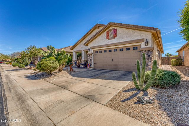 195 W TWIN PEAKS Parkway, San Tan Valley, AZ 85143