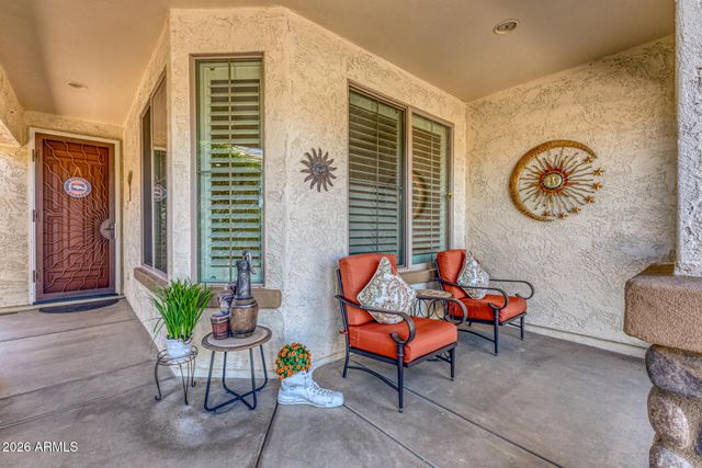 195 W TWIN PEAKS Parkway, San Tan Valley, AZ 85143