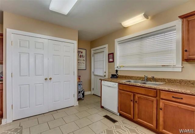 35 Beverly Heights, Tuscaloosa, AL 35404