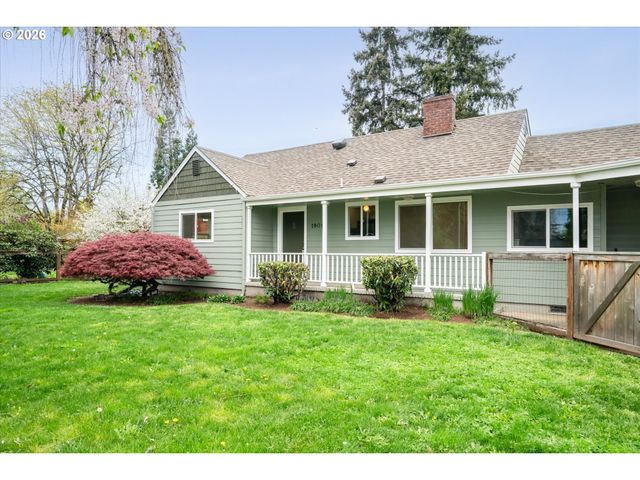 1901 MINDA Dr, Eugene, OR 97401