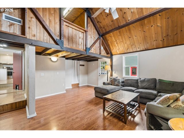 1901 MINDA Dr, Eugene, OR 97401