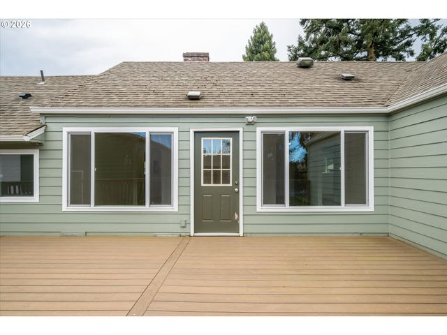 1901 MINDA Dr, Eugene, OR 97401