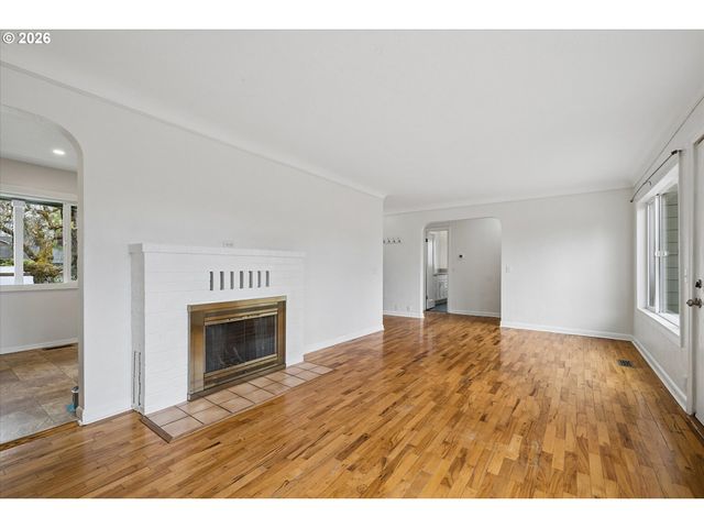 1901 MINDA Dr, Eugene, OR 97401