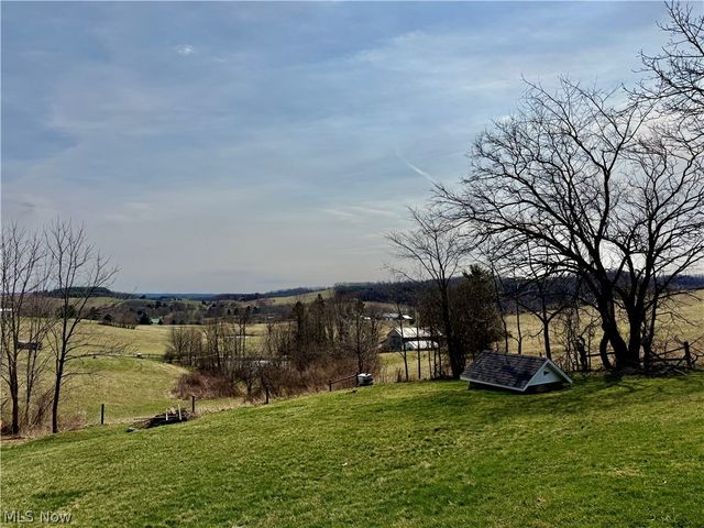 4584 State Route 516 NW, Dover, OH 44622