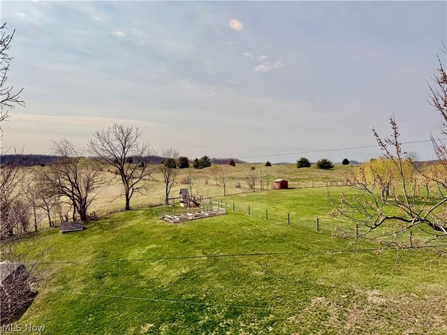 4584 State Route 516 NW, Dover, OH 44622