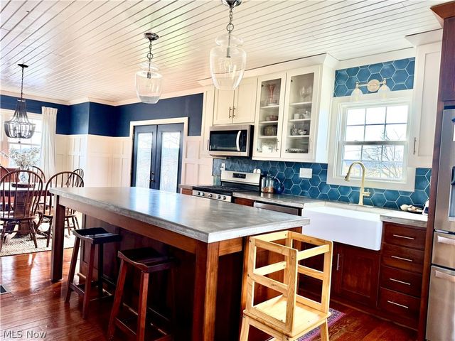 4584 State Route 516 NW, Dover, OH 44622